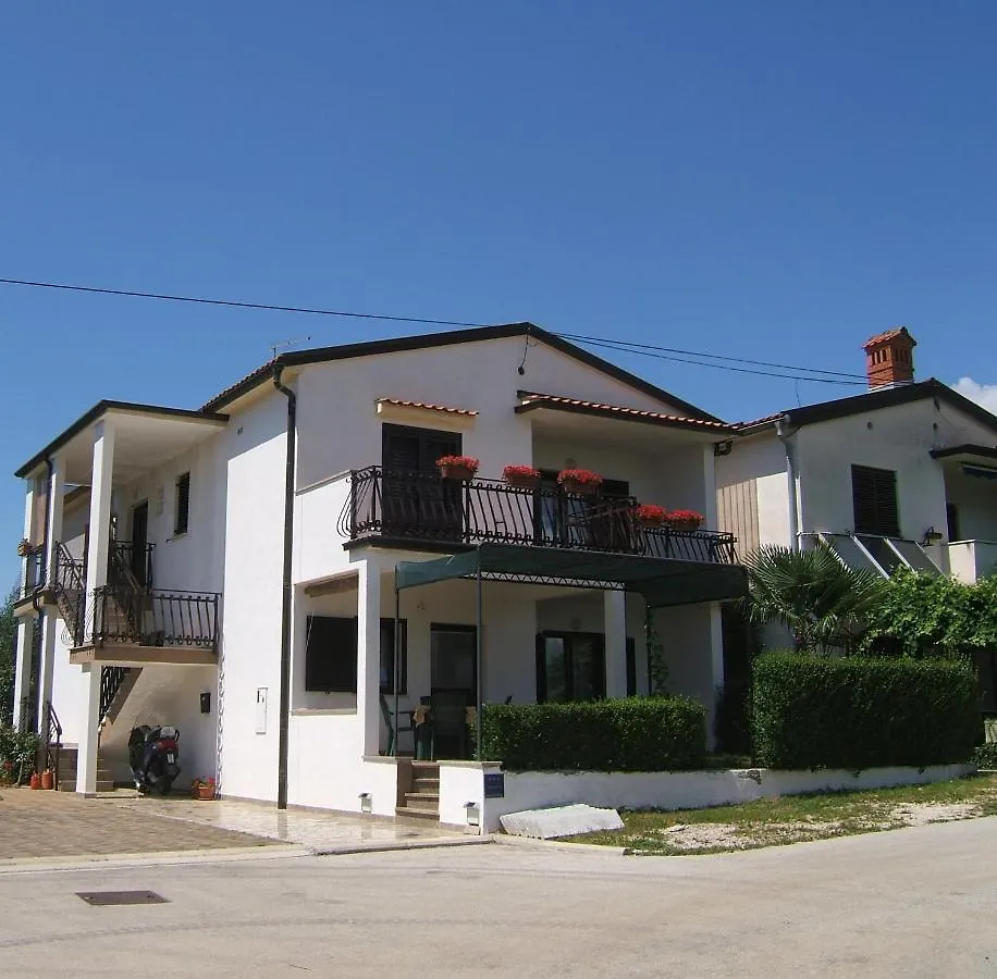 Monika 2 Pax Apartman Novigrad Istria 0*,  Horvátország