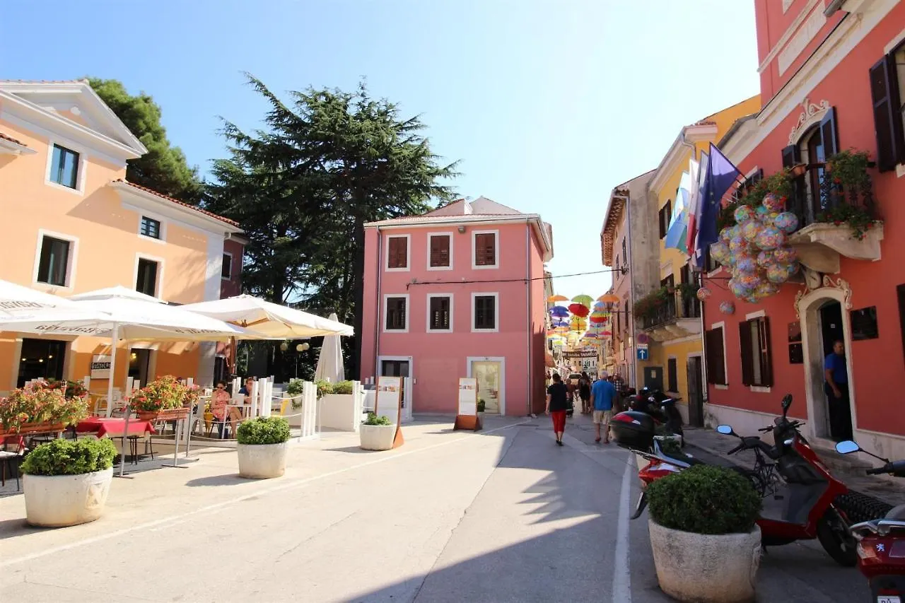 Monika 2 Pax Apartman Novigrad Istria